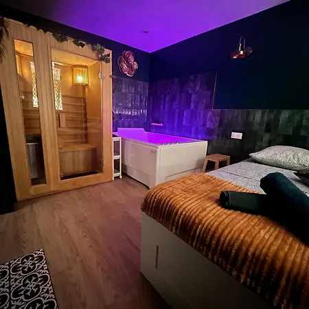 Le Speak Easy / Jacuzzi Et Sauna Marseille Exterior photo