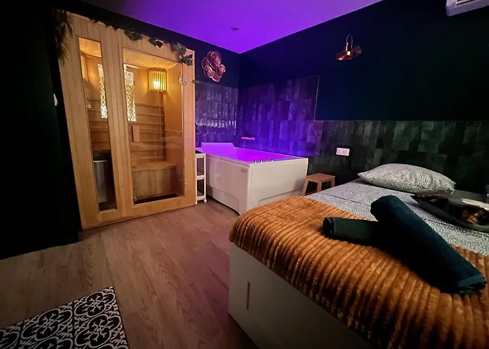 Le Speak Easy / Jacuzzi Et Sauna