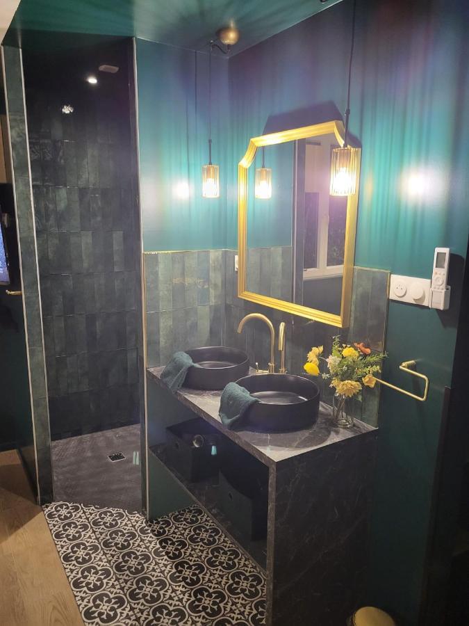 Le Speak Easy / Jacuzzi Et Sauna Marseilles