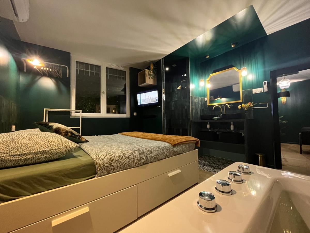 Le Speak Easy / Jacuzzi Et Sauna Appartement Marseilles